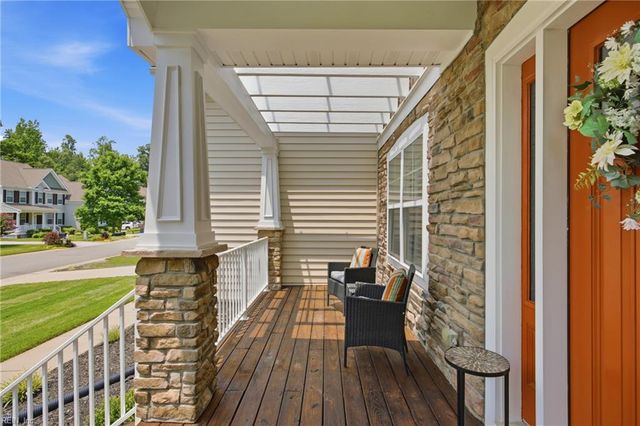 7551 English Boxwood LN, Quinton, VA 23141