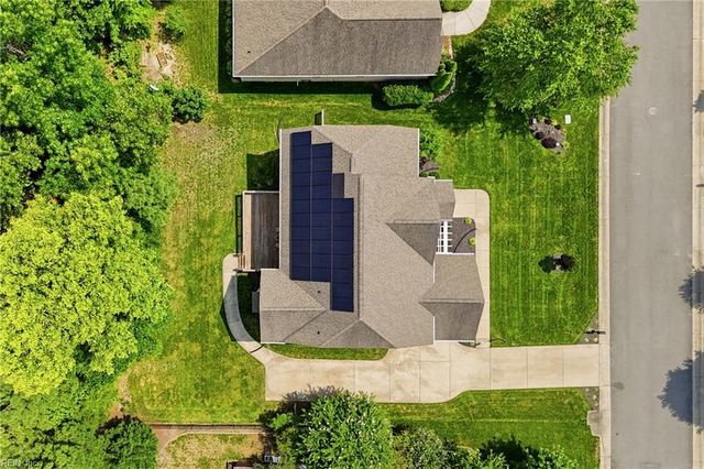 7551 English Boxwood LN, Quinton, VA 23141