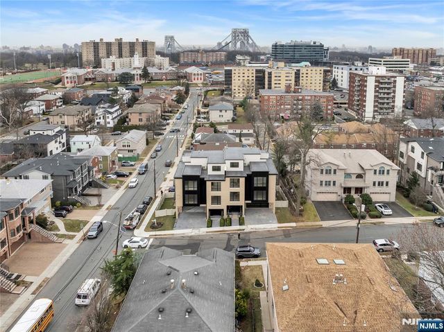 2220 Mackay Avenue B, Fort Lee, NJ 07024