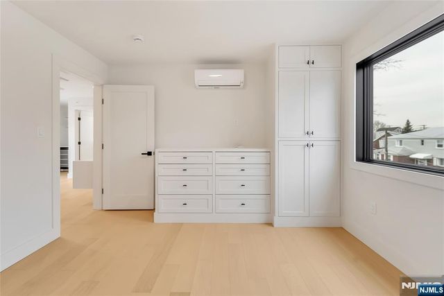 2220 Mackay Avenue B, Fort Lee, NJ 07024