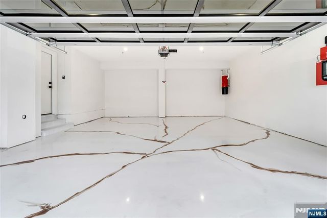 2220 Mackay Avenue B, Fort Lee, NJ 07024