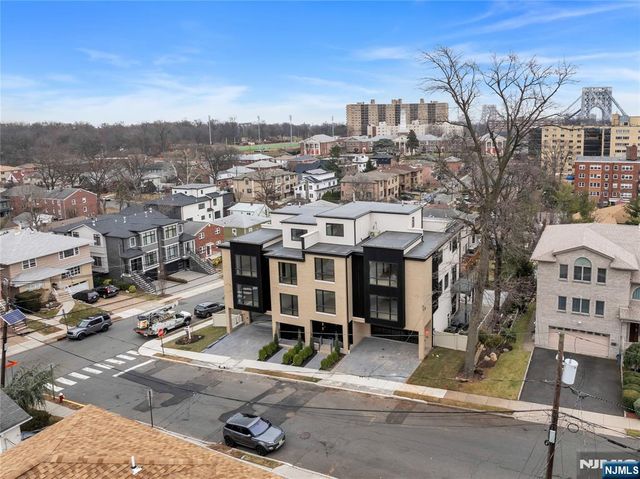 2220 Mackay Avenue B, Fort Lee, NJ 07024