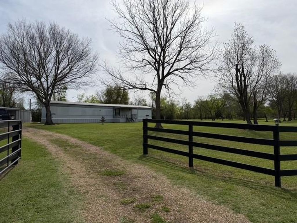 11151 Fm 230, Lovelady, TX 75851