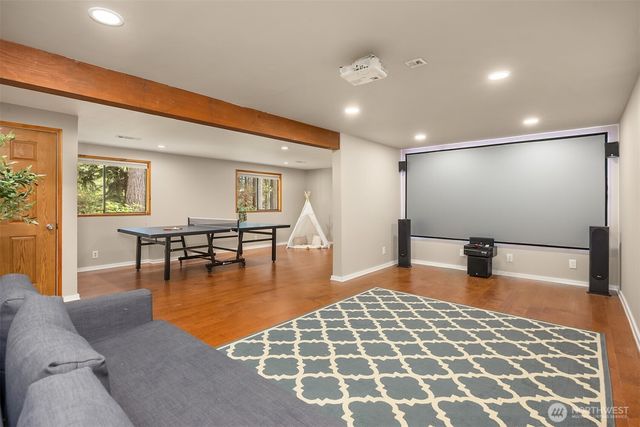 5981 Lynwood Center Road NE, Bainbridge Island, WA 98110