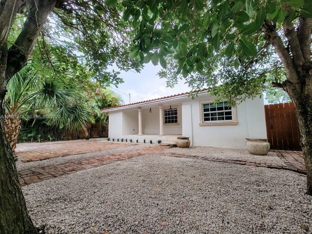 3689 SW 1st Ave, Miami, FL 33145