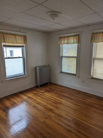 545 Revere St 2R, Revere, MA 02151