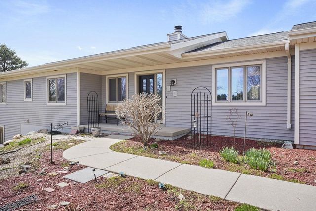 4633 Toepfer Road, Middleton, WI 53562