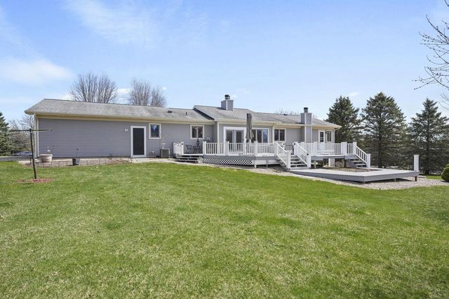 4633 Toepfer Road, Middleton, WI 53562