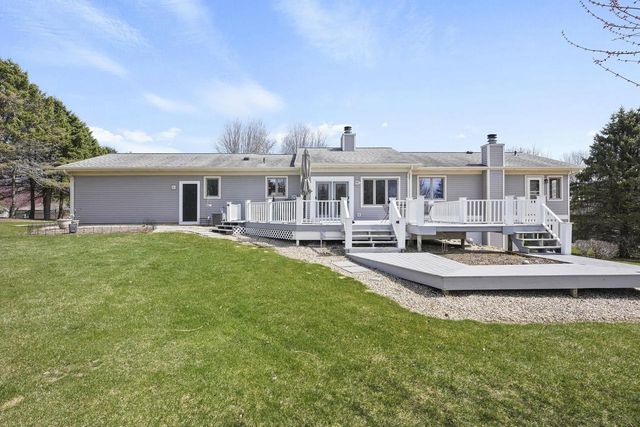 4633 Toepfer Road, Middleton, WI 53562