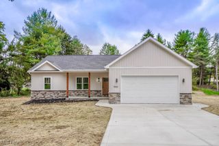13025 Sunset Circle NW, Uniontown, OH 44685