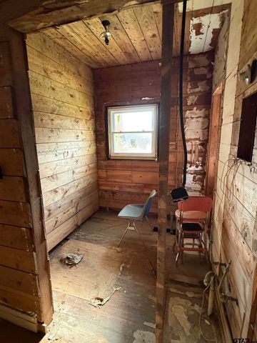 615 Quitman, Pittsburg, TX 75686