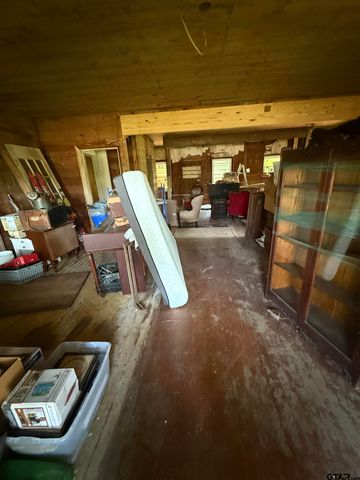 615 Quitman, Pittsburg, TX 75686