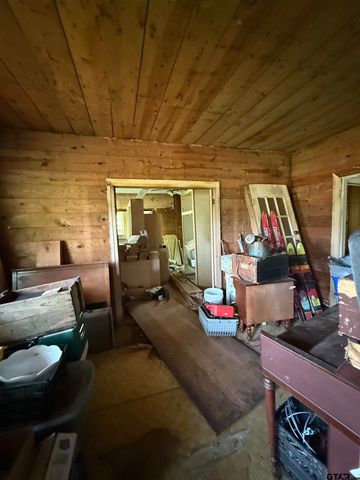 615 Quitman, Pittsburg, TX 75686