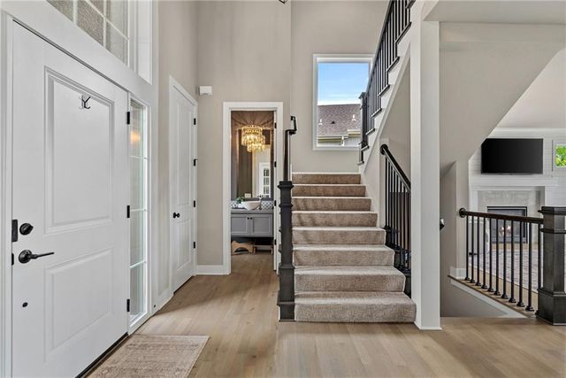 17200 Melrose Street, Overland Park, KS 66221