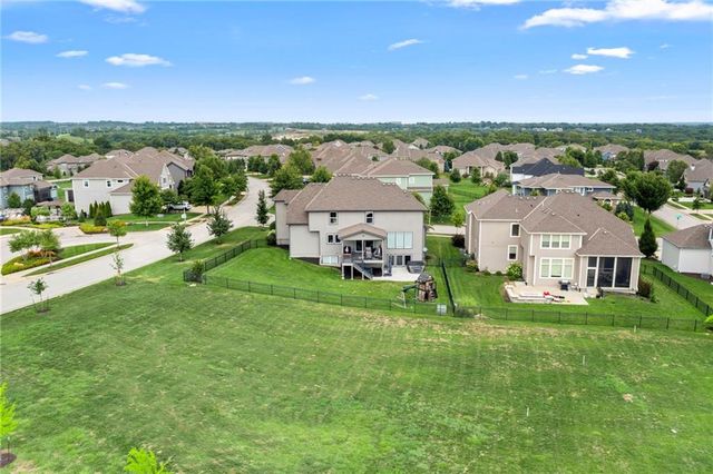 17200 Melrose Street, Overland Park, KS 66221