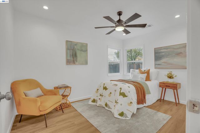 1954 Treadway Ln, Pleasant Hill, CA 94523