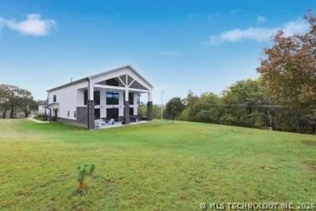 73015 Whispering Oaks Drive, Wagoner, OK 74467