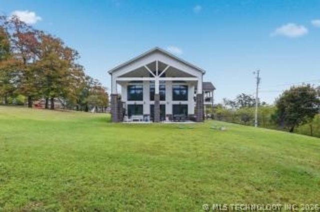 73015 Whispering Oaks Drive, Wagoner, OK 74467