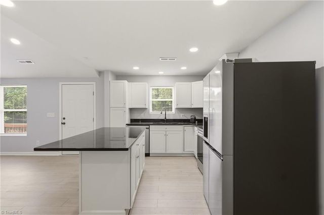 235 Quail Drive, Winston-salem, NC 27105