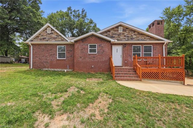235 Quail Drive, Winston-salem, NC 27105