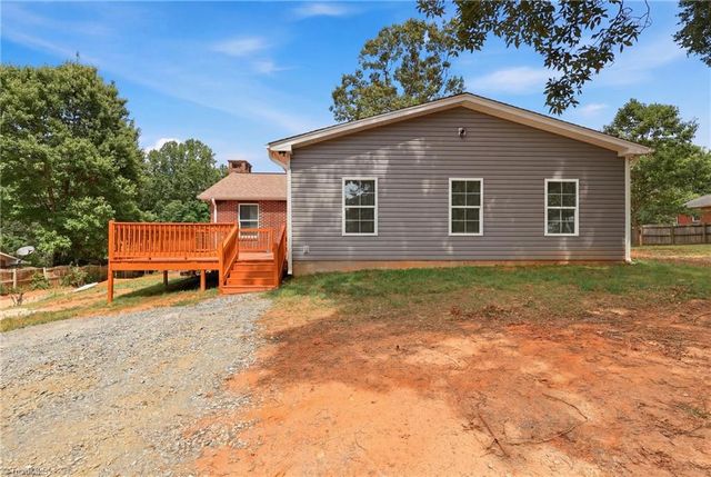 235 Quail Drive, Winston-salem, NC 27105