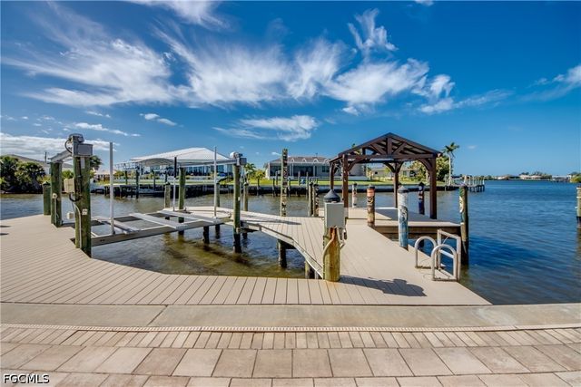 4128 NW 36th LN, Cape Coral, FL 33993