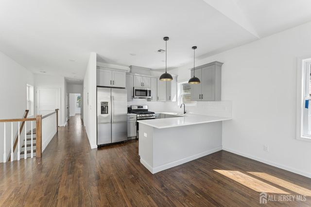 910 Bergen Street 2, Newark, NJ 07112