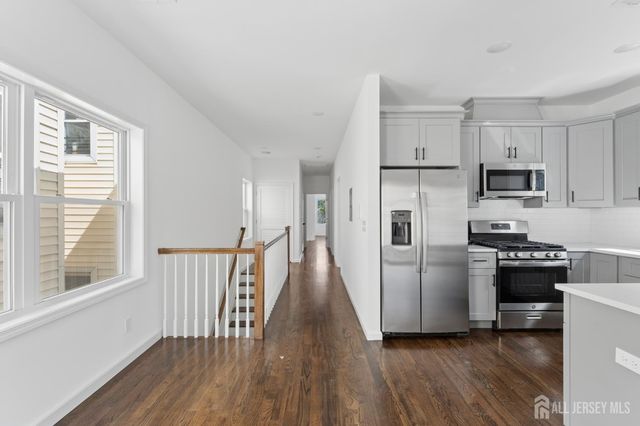 910 Bergen Street 2, Newark, NJ 07112