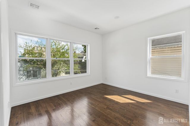 910 Bergen Street 2, Newark, NJ 07112