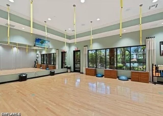 9397 Pocida CT 203, Naples, FL 34119