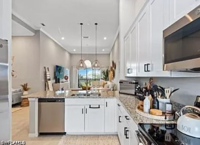 9397 Pocida CT 203, Naples, FL 34119