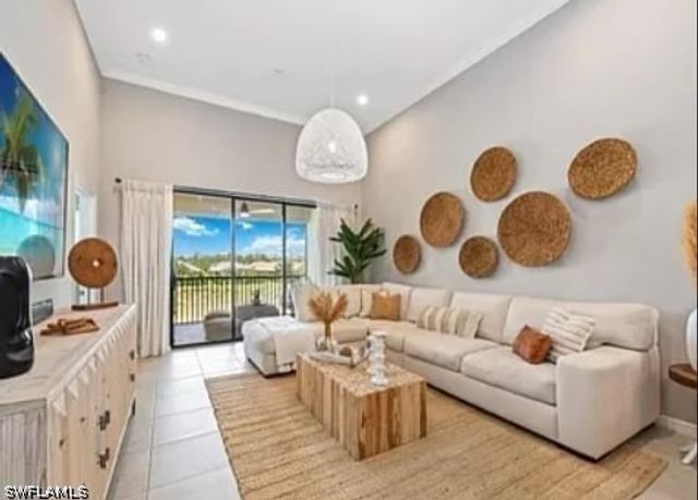 9397 Pocida CT 203, Naples, FL 34119