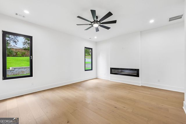 156 Rocky Ridge Way, Auburn, GA 30011