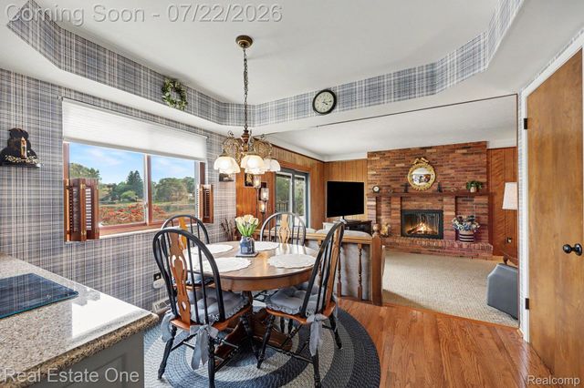 1524 3 Lakes Drive, Troy, MI 48085