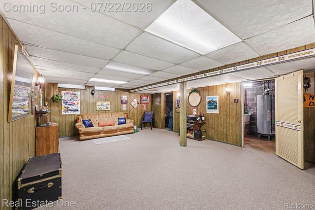 1524 3 Lakes Drive, Troy, MI 48085