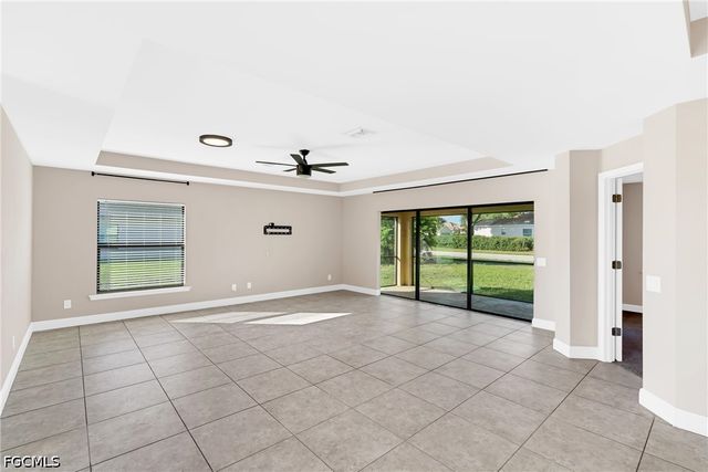 606 Morningmist LN, Lehigh Acres, FL 33974