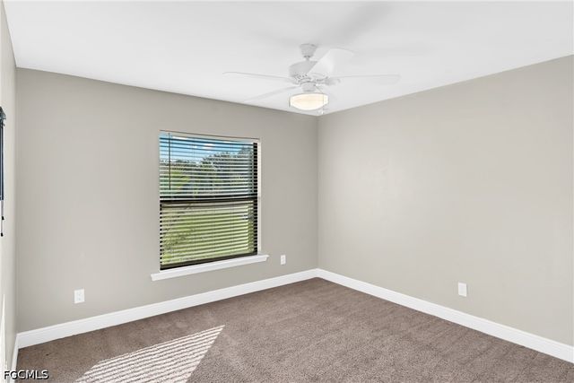 606 Morningmist LN, Lehigh Acres, FL 33974