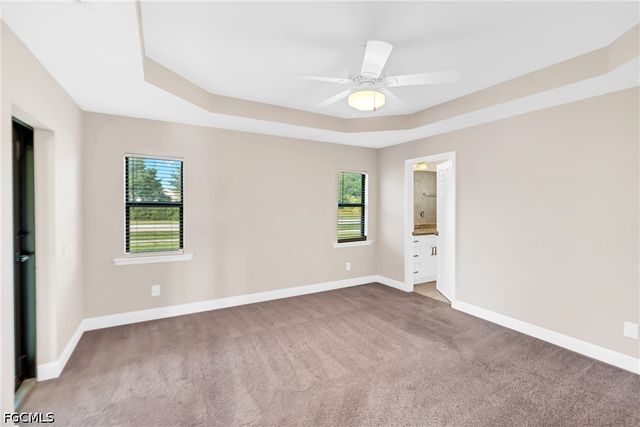 606 Morningmist LN, Lehigh Acres, FL 33974