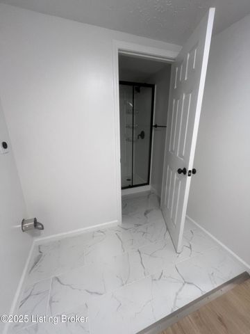 195 Sixth Ave, Shepherdsville, KY 40165