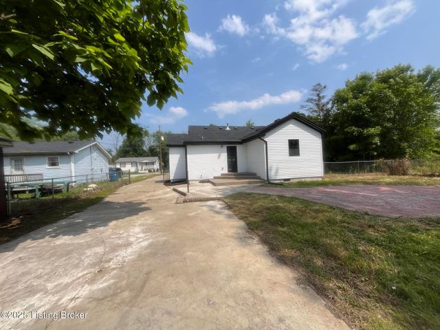 195 Sixth Ave, Shepherdsville, KY 40165