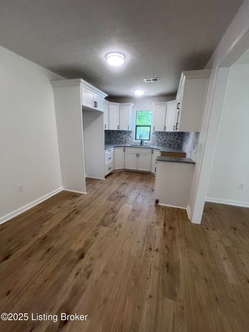 195 Sixth Ave, Shepherdsville, KY 40165