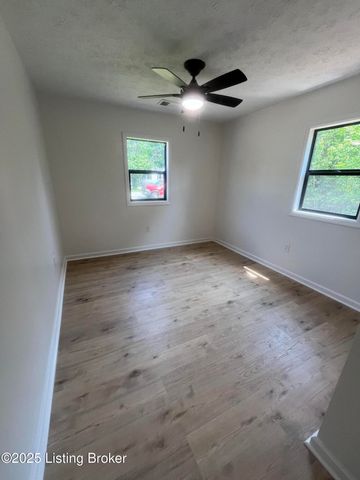 195 Sixth Ave, Shepherdsville, KY 40165