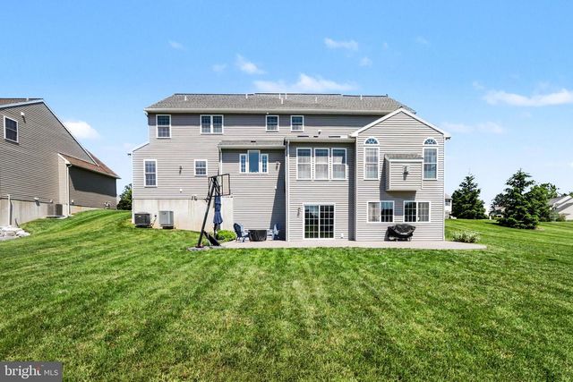 289 SWEETWATER DR, Palmyra, PA 17078