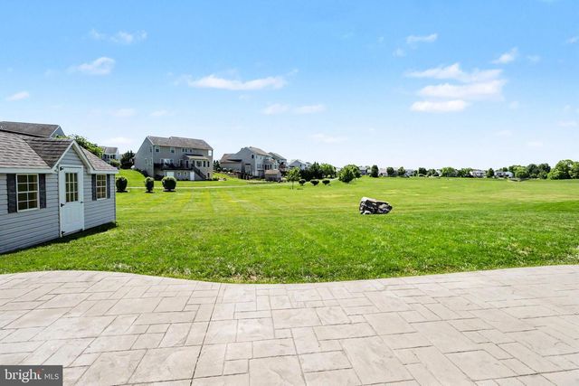 289 SWEETWATER DR, Palmyra, PA 17078