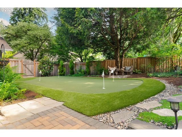 7118 Sw CANBY Ln, Portland, OR 97223