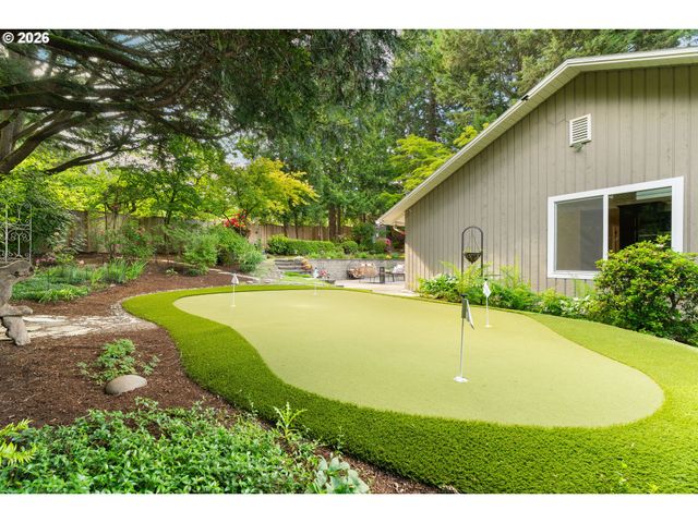 7118 Sw CANBY Ln, Portland, OR 97223