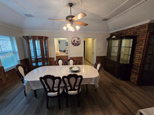 3532 Meadowside Drive, Bedford, TX 76021