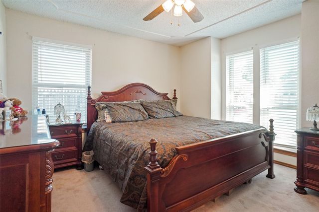 3532 Meadowside Drive, Bedford, TX 76021