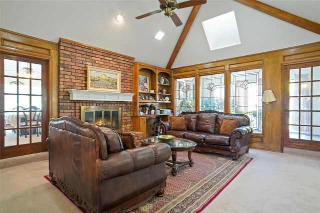 3532 Meadowside Drive, Bedford, TX 76021