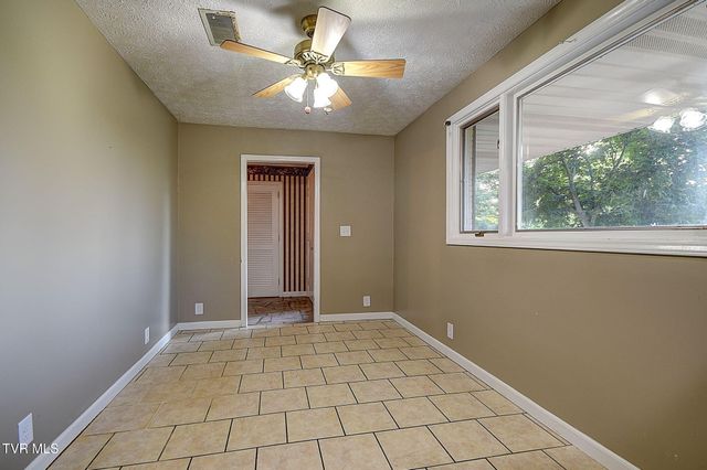 4510 Hickory Hill Road, Kingsport, TN 37664
